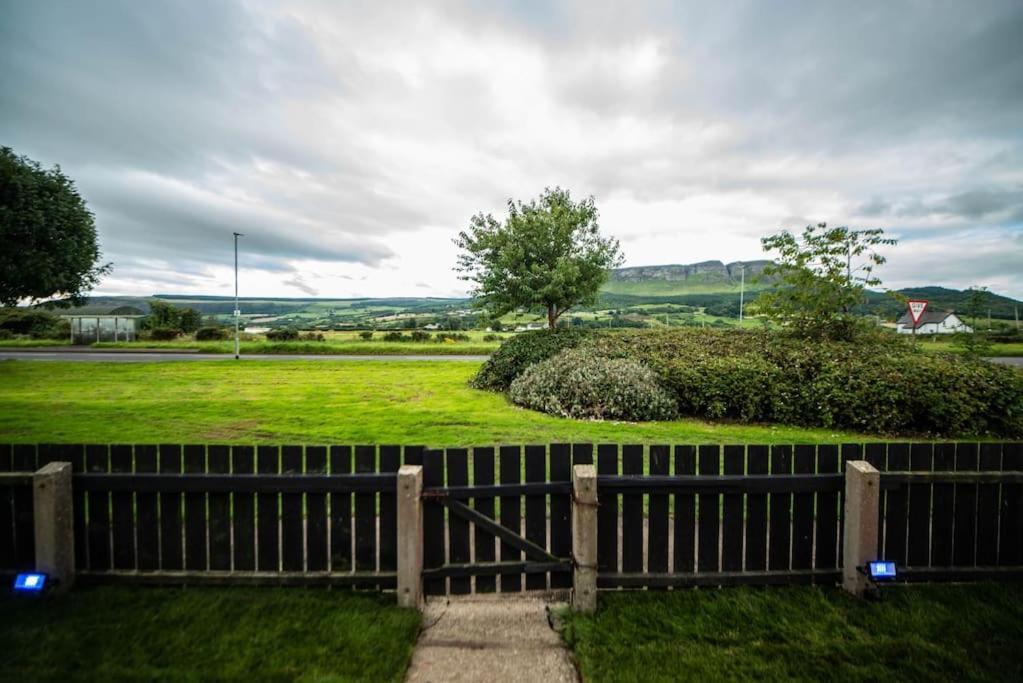 לימוואדי Binevenagh View, Magilligan Holiday Let מראה חיצוני תמונה